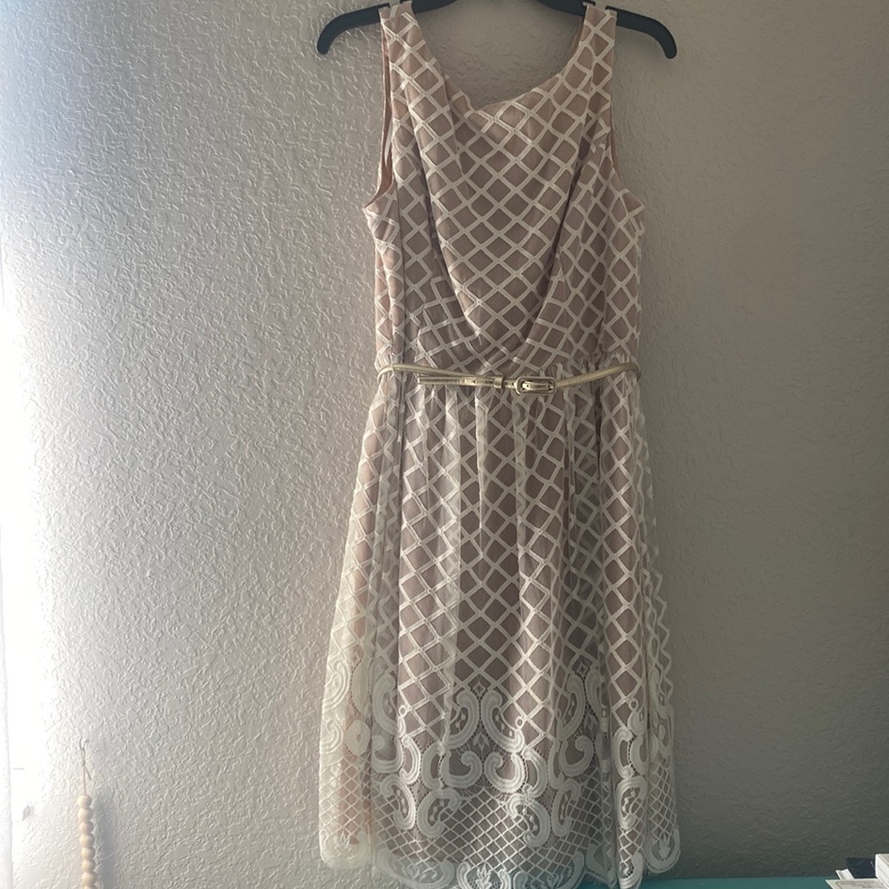 Eliza J White Sleeveless Dress